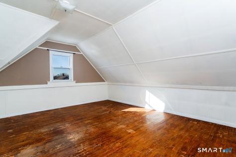 19 Mcdermott Street Danbury CT 06810