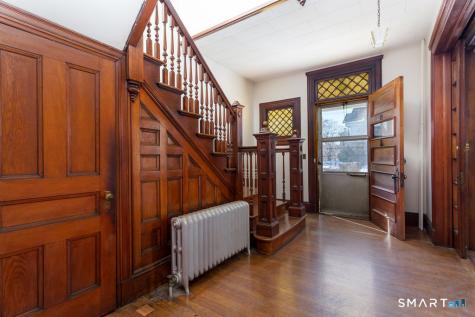 19 Mcdermott Street Danbury CT 06810