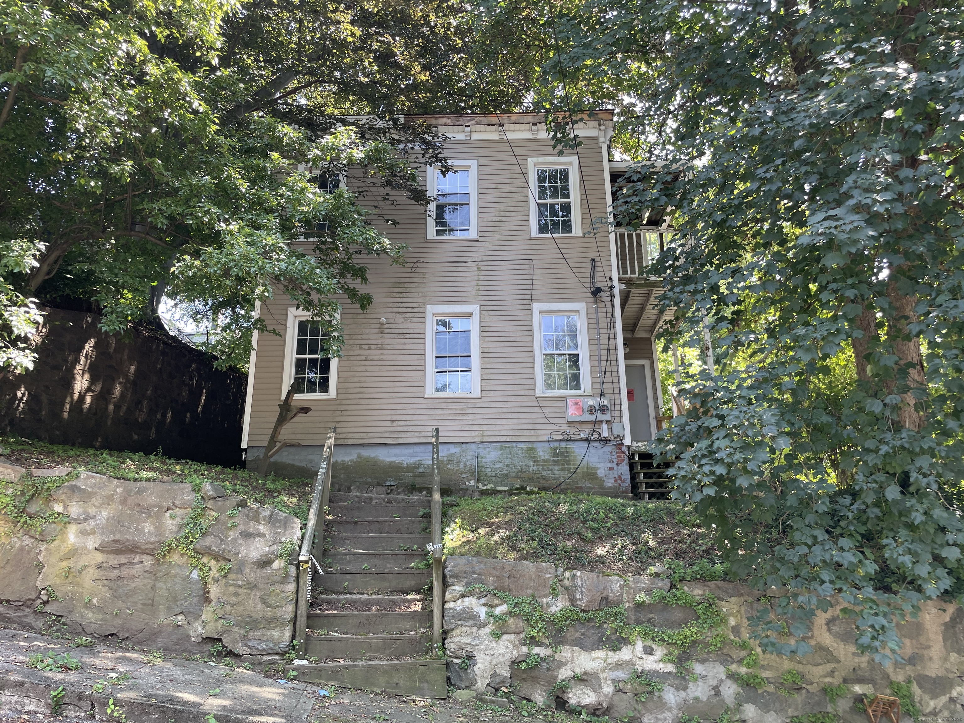 11 Division Street Norwich CT 06360