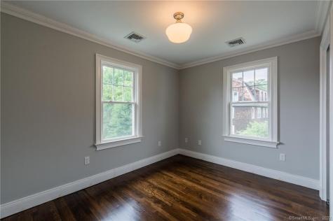 14 Rosemary Street New London CT 06320