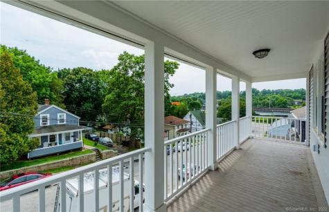 14 Rosemary Street New London CT 06320