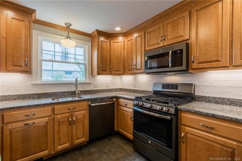 14 Rosemary Street New London CT 06320