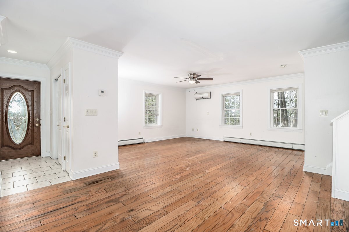 11 Middle Street New Milford CT 06776