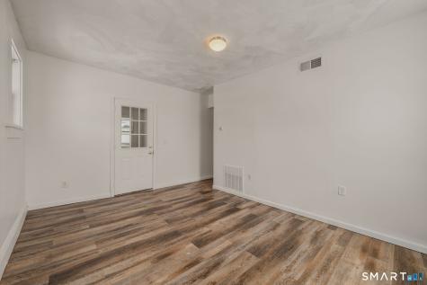 22 Chappell Street New London CT 06320