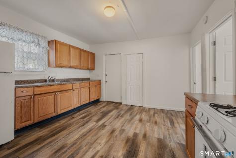 22 Chappell Street New London CT 06320