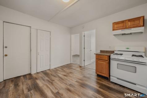 22 Chappell Street New London CT 06320