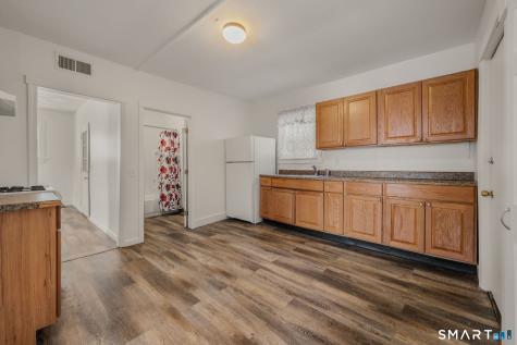 22 Chappell Street New London CT 06320