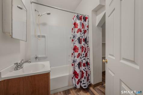 22 Chappell Street New London CT 06320