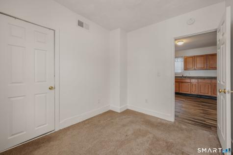 22 Chappell Street New London CT 06320