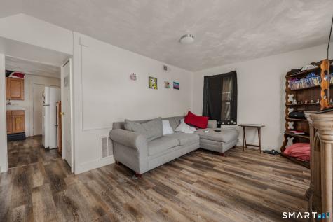 22 Chappell Street New London CT 06320