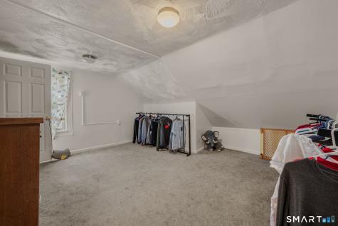 22 Chappell Street New London CT 06320