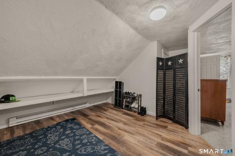 22 Chappell Street New London CT 06320