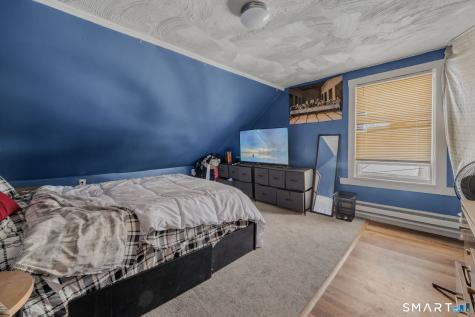 22 Chappell Street New London CT 06320