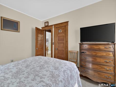 93 Squire & 0 Moran Street New London CT 06320