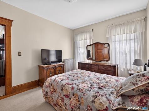 93 Squire & 0 Moran Street New London CT 06320