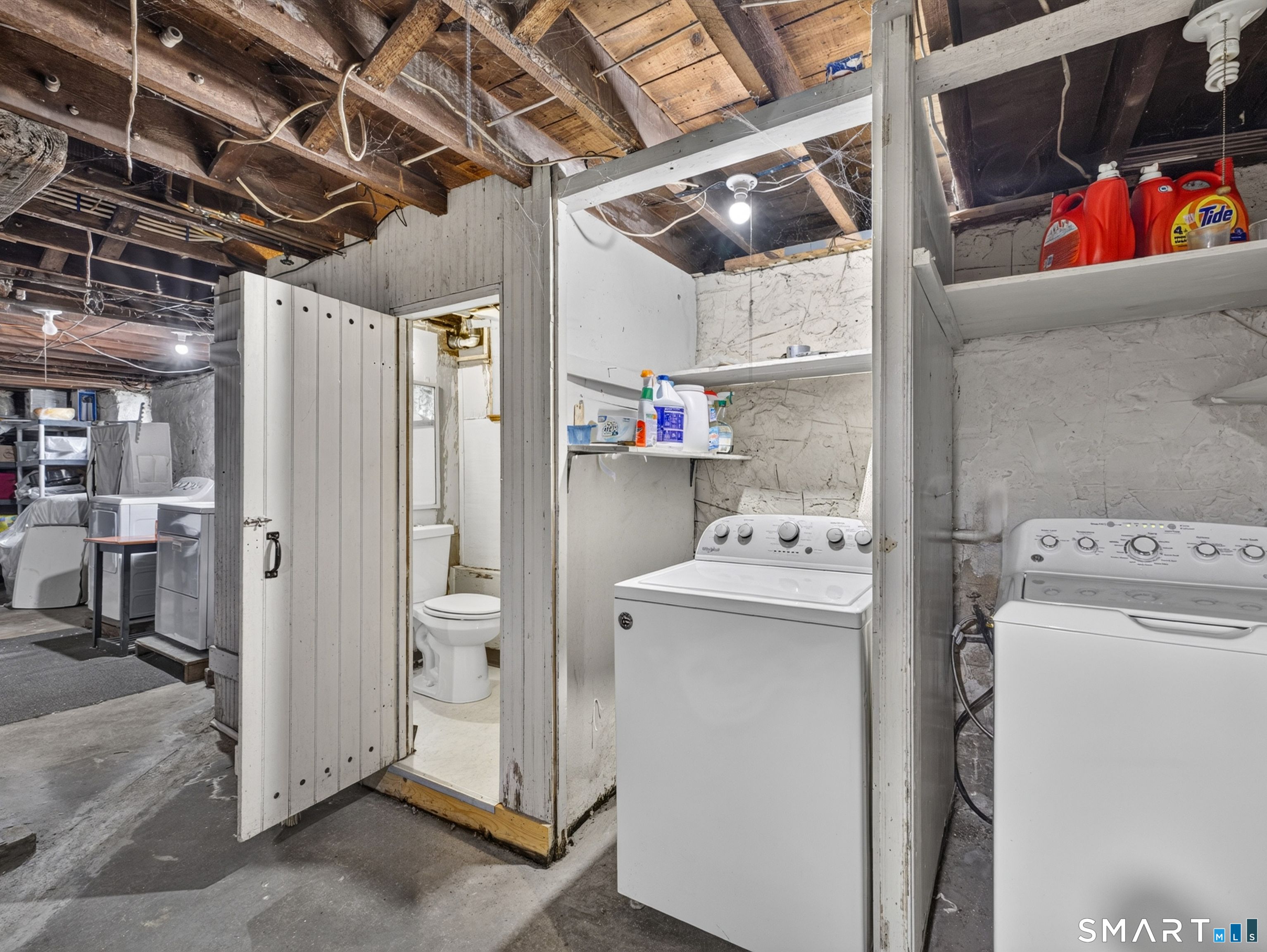 93 Squire & 0 Moran Street New London CT 06320