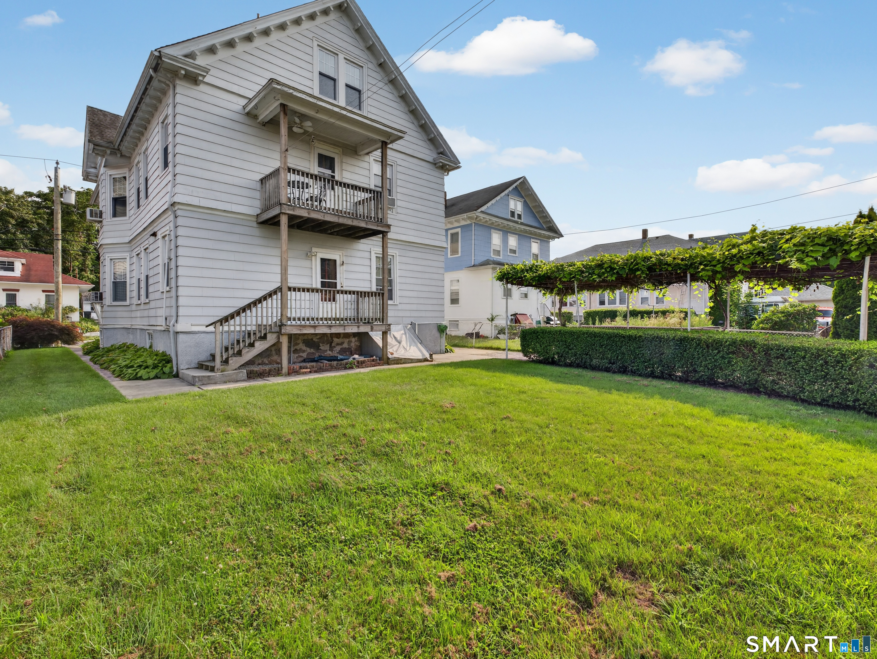 93 Squire & 0 Moran Street New London CT 06320