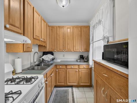 93 Squire & 0 Moran Street New London CT 06320