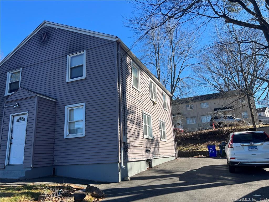 2-4 Indian Hill Street East Hartford CT 06108