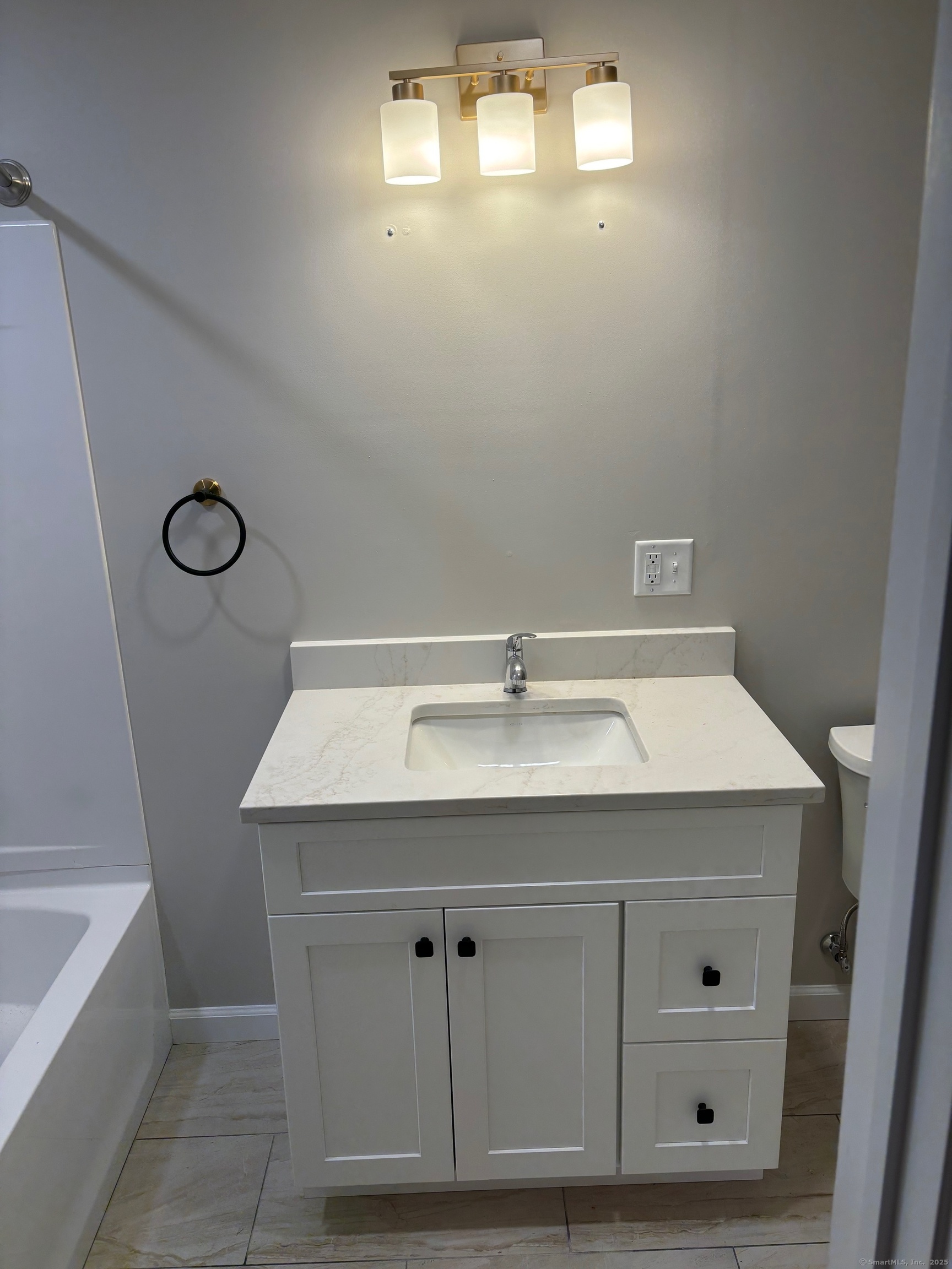 23 Main Street East Haddam CT 06423