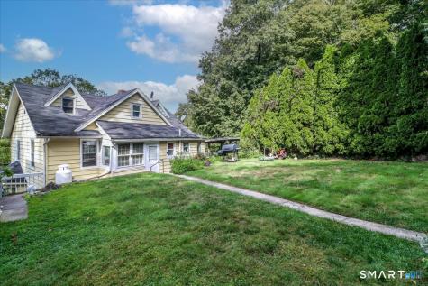 61 Smith Ridge Road New Canaan CT 06840