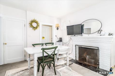 61 Smith Ridge Road New Canaan CT 06840
