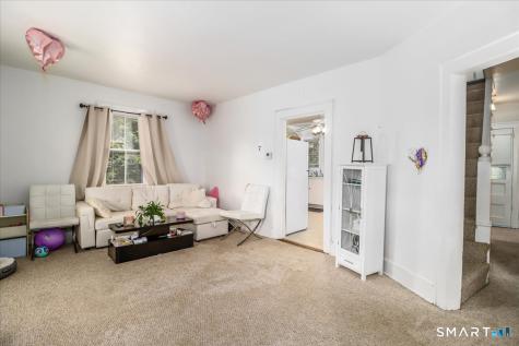 61 Smith Ridge Road New Canaan CT 06840