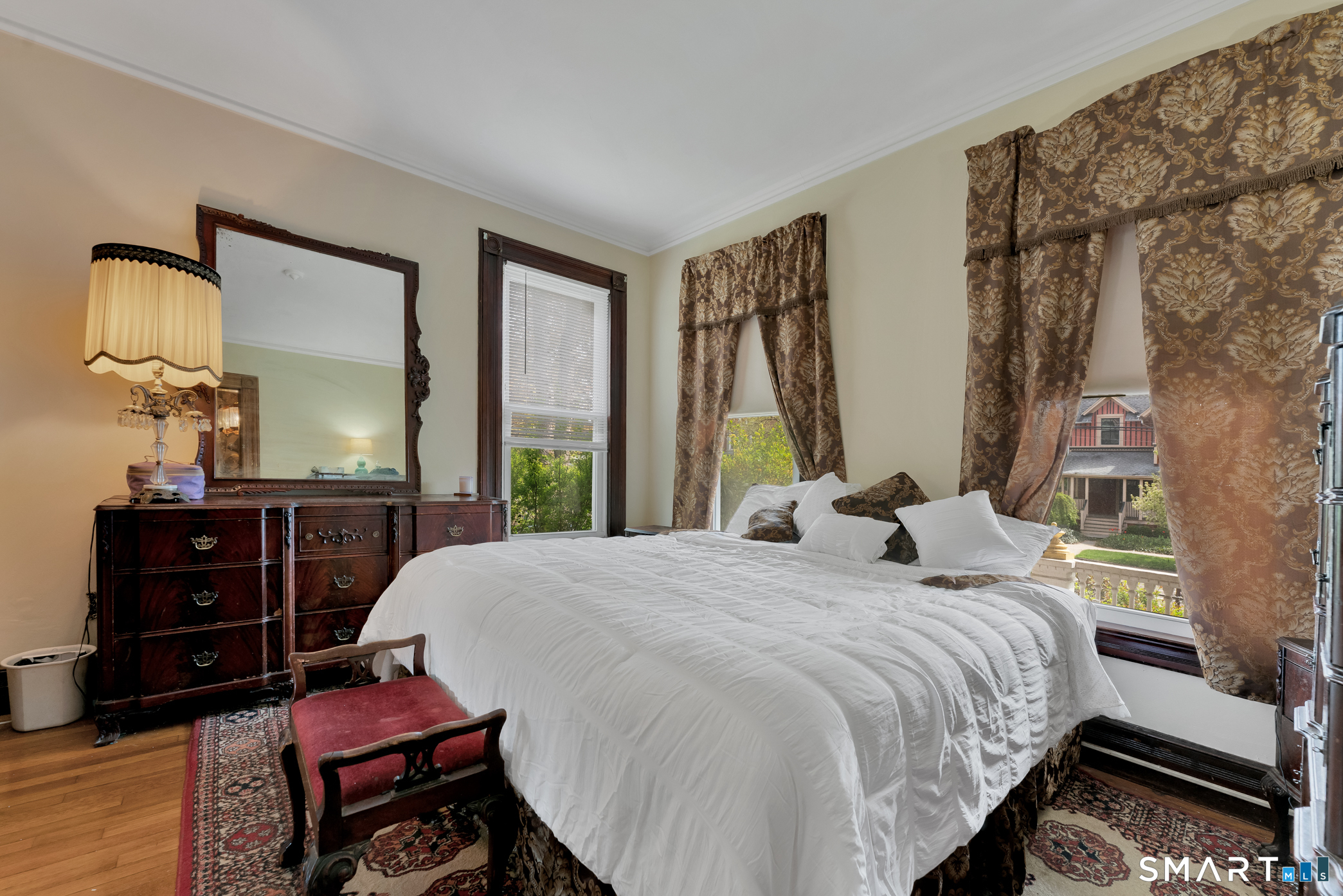 327 Edgewood Avenue New Haven CT 06515