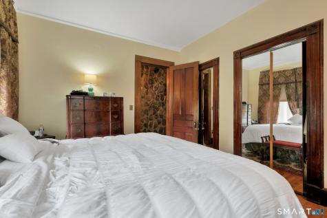 327 Edgewood Avenue New Haven CT 06515