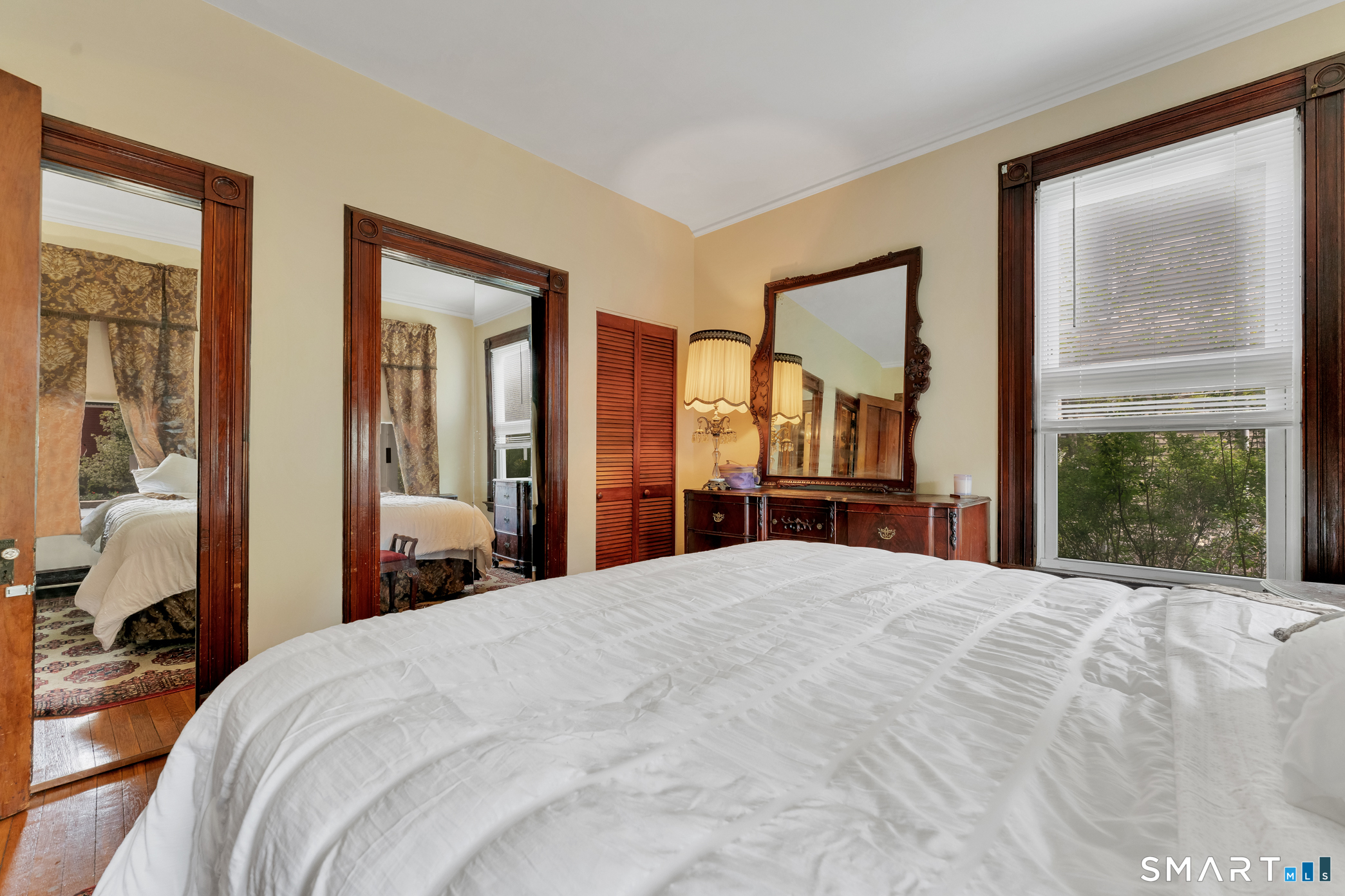 327 Edgewood Avenue New Haven CT 06515