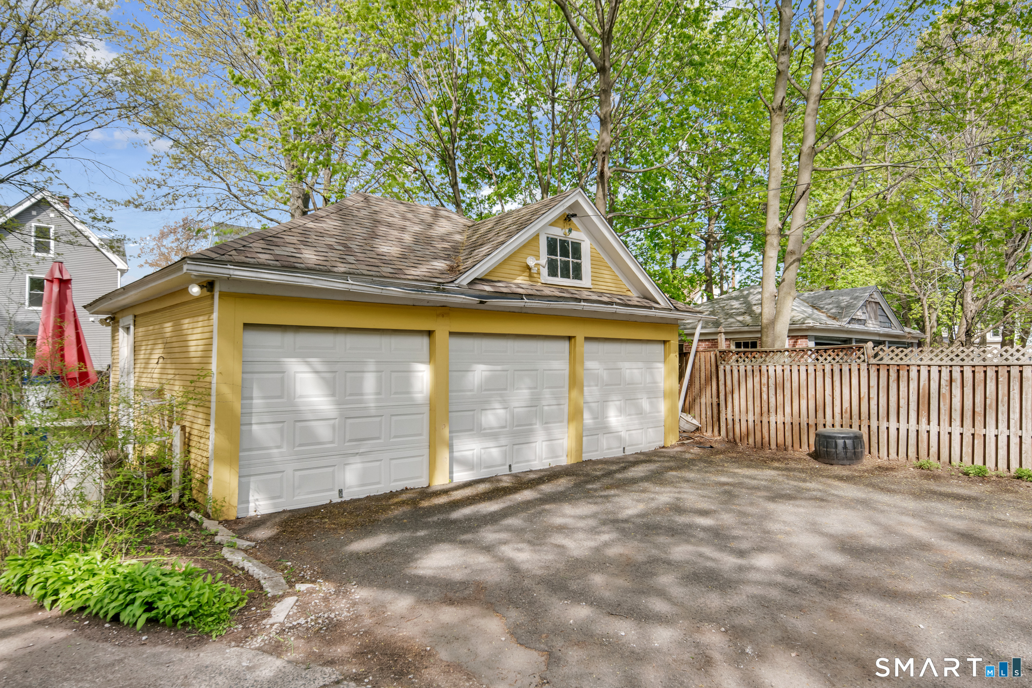327 Edgewood Avenue New Haven CT 06515