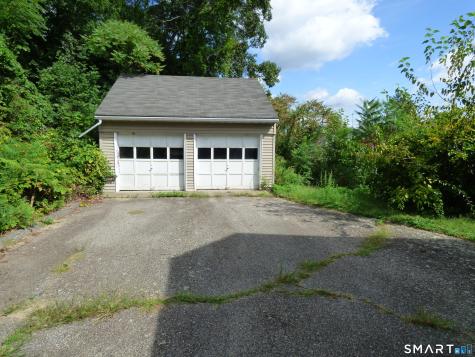 40 Hull Street Ansonia CT 06401