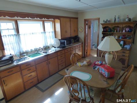 40 Hull Street Ansonia CT 06401
