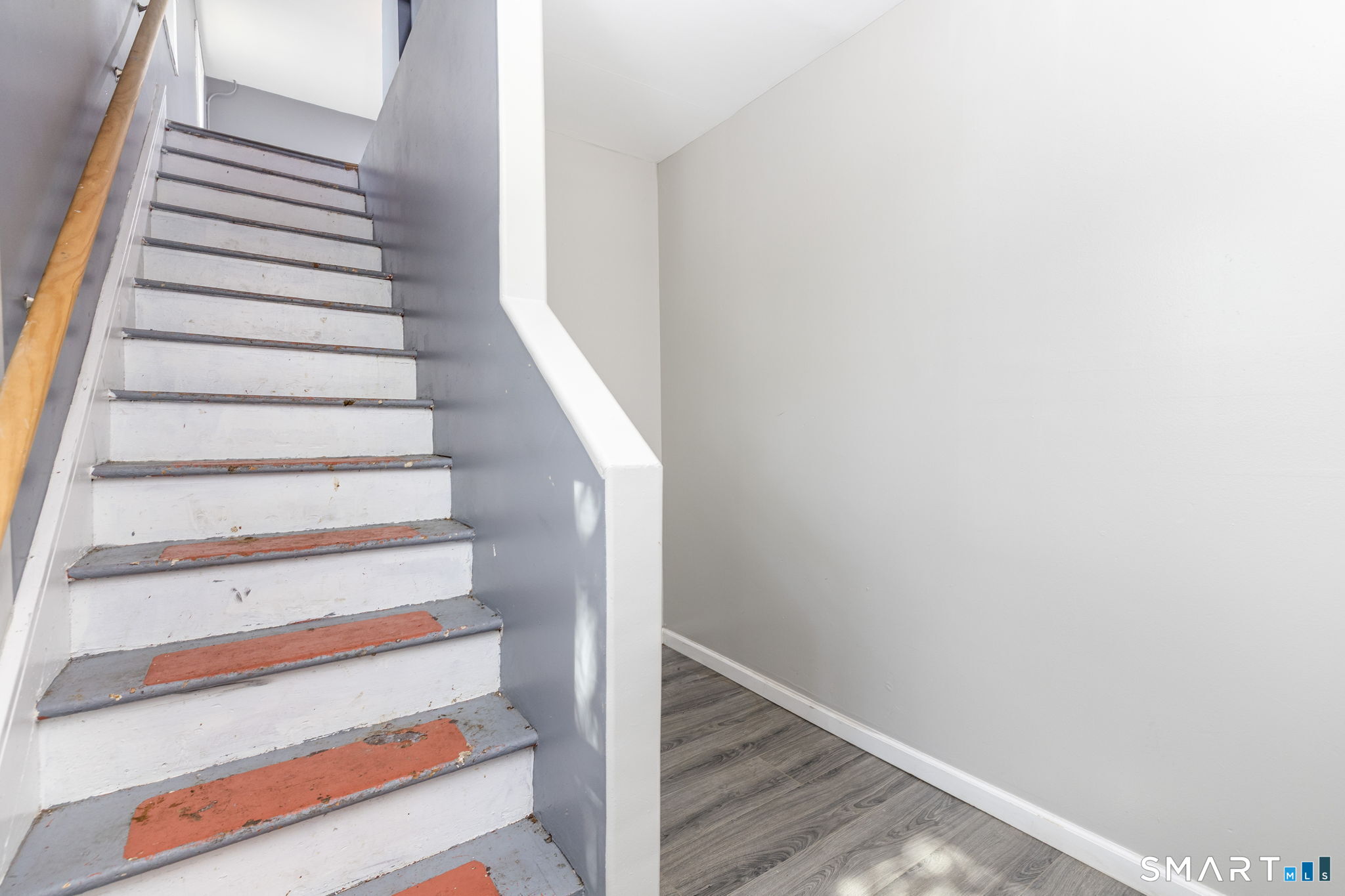 14 Blackhall Street New London CT 06320