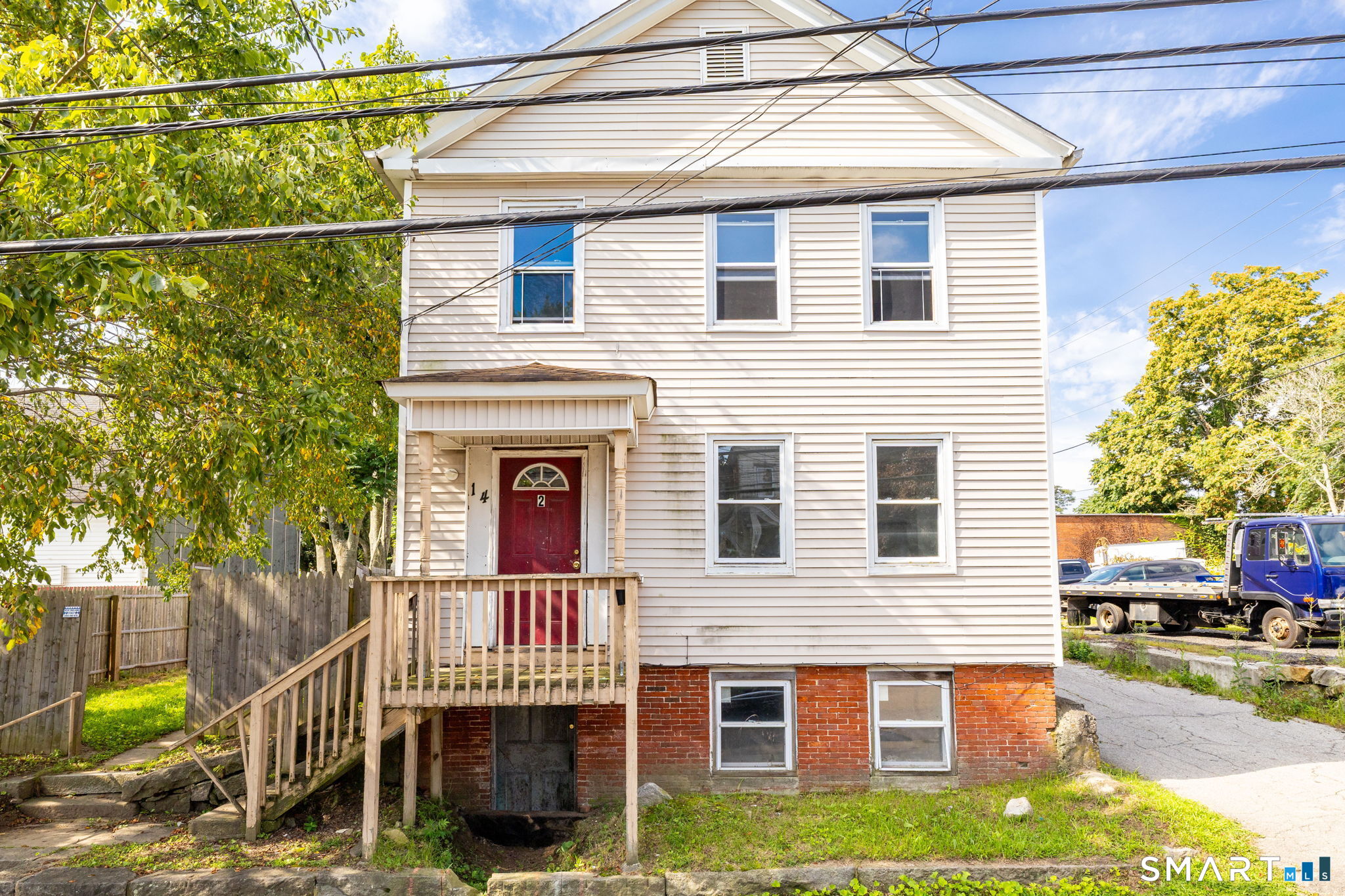 14 Blackhall Street New London CT 06320