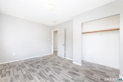 14 Blackhall Street New London CT 06320