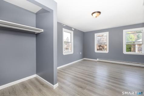 14 Blackhall Street New London CT 06320