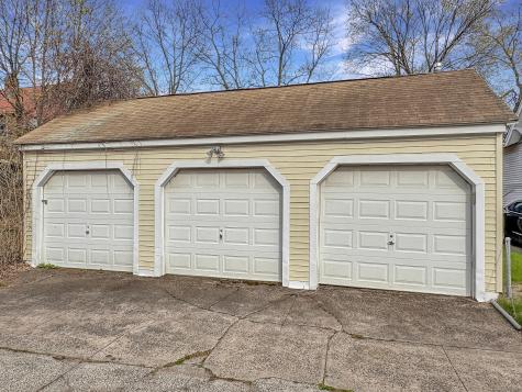 22 Helen Street Hamden CT 06518