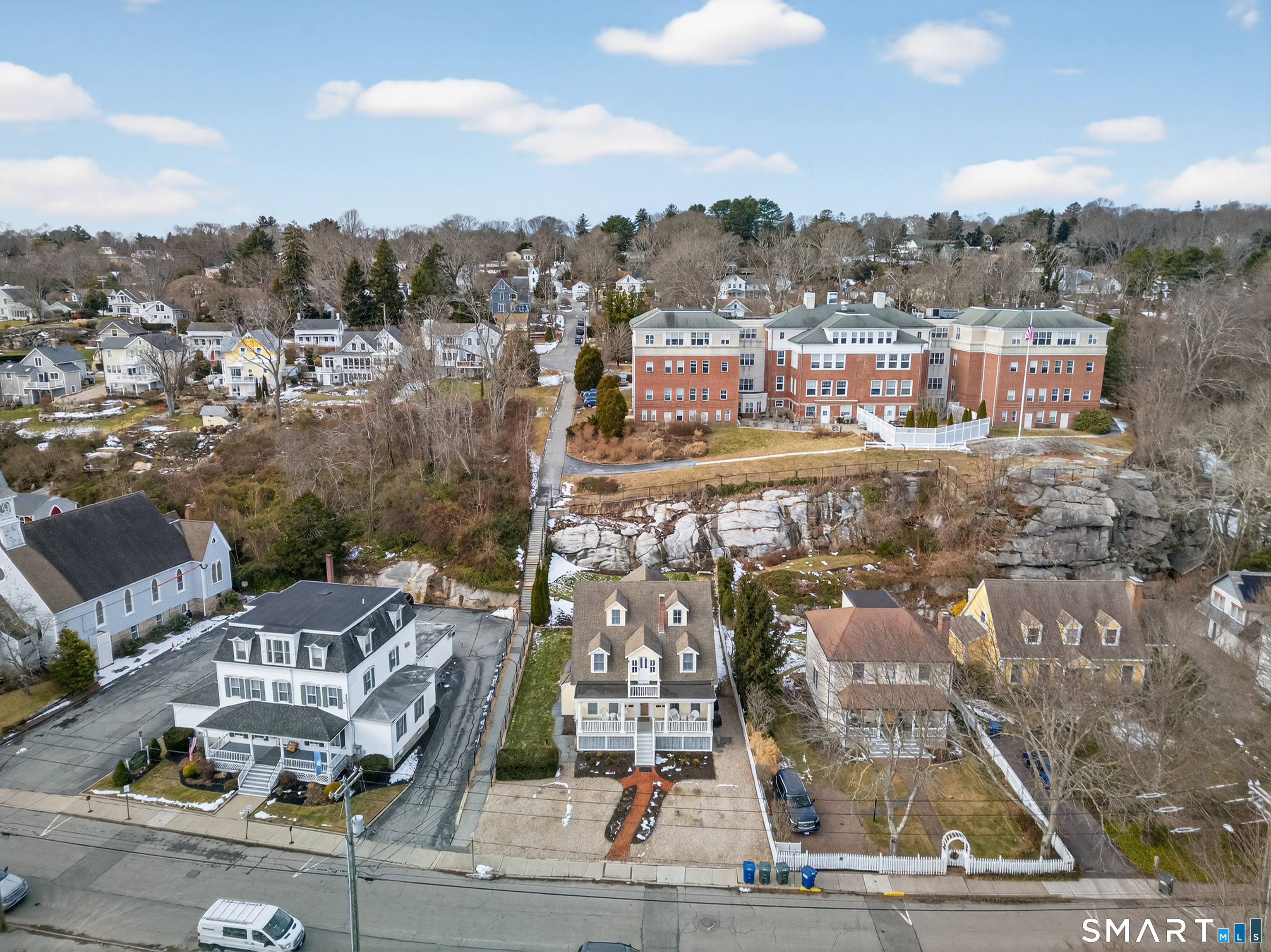 19 Pearl Street Groton CT 06340