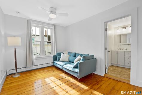 19 Pearl Street Groton CT 06340