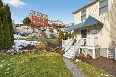 19 Pearl Street Groton CT 06340