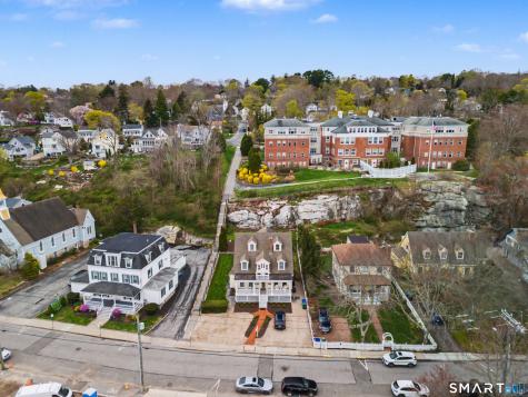 19 Pearl Street Groton CT 06340