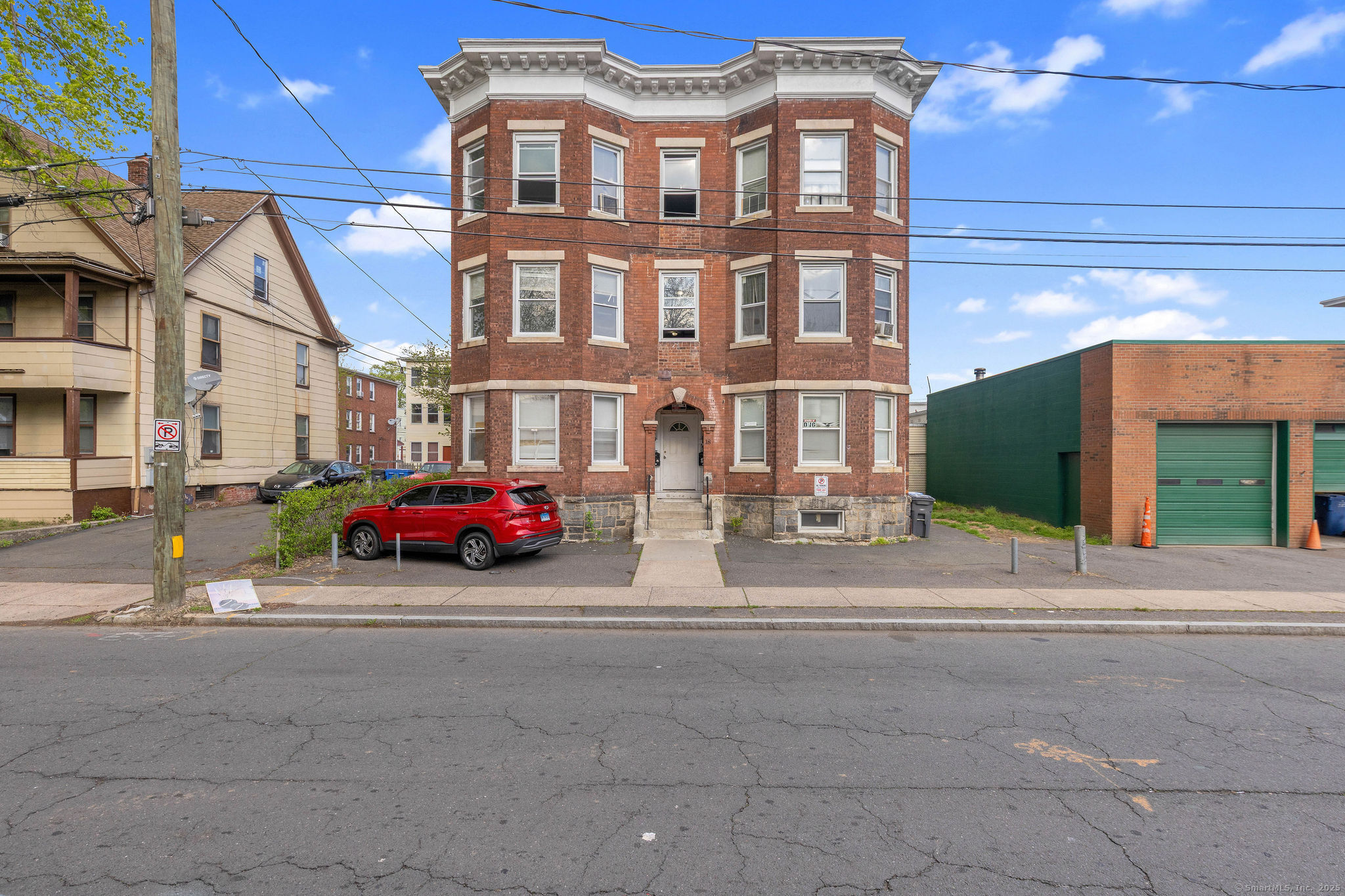 18 South Whitney Street Hartford CT 06106