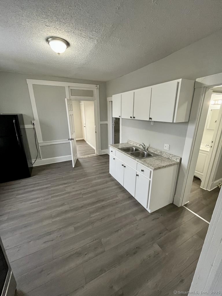 18 South Whitney Street Hartford CT 06106