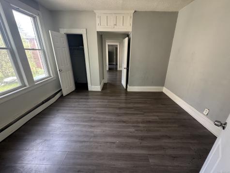 18 South Whitney Street Hartford CT 06106