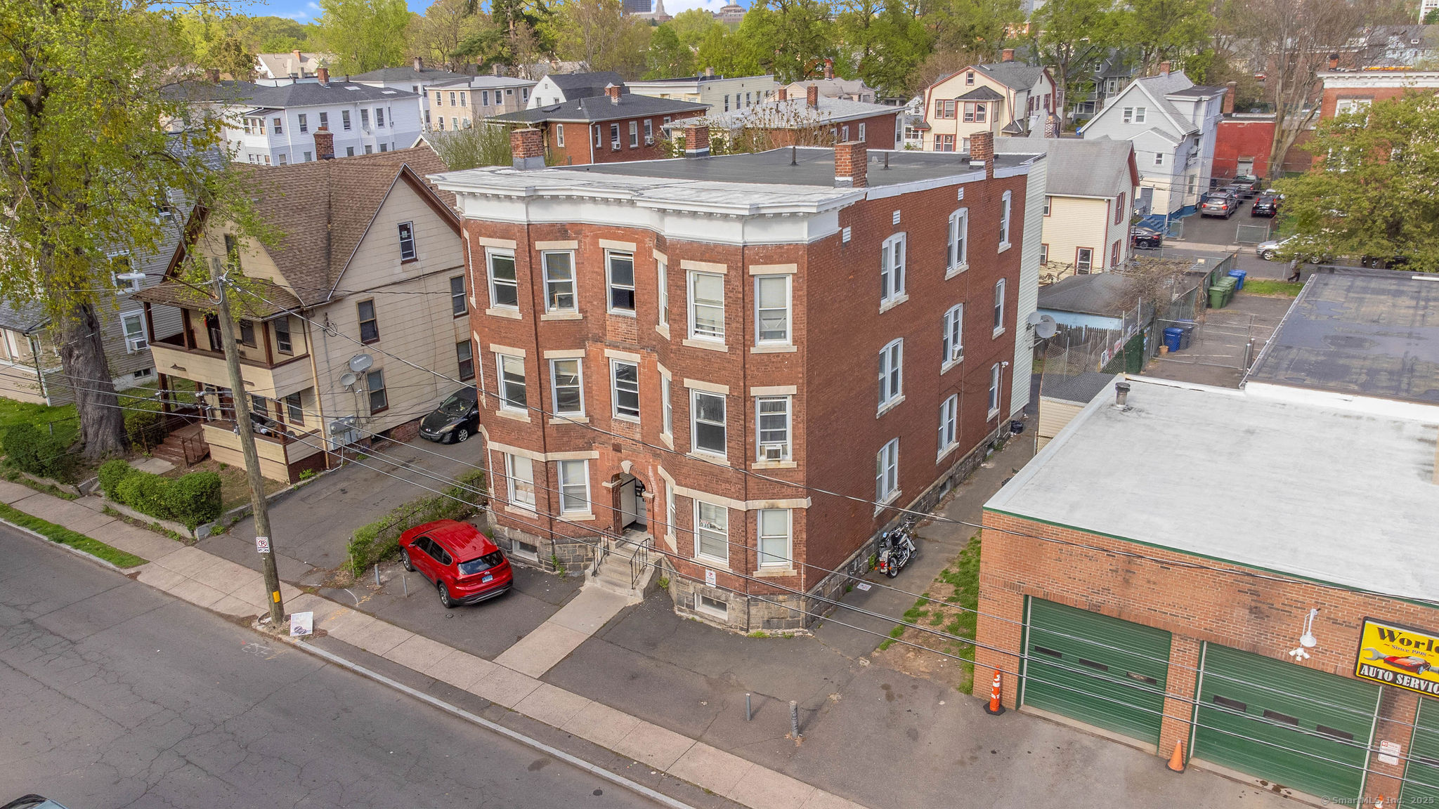 18 South Whitney Street Hartford CT 06106