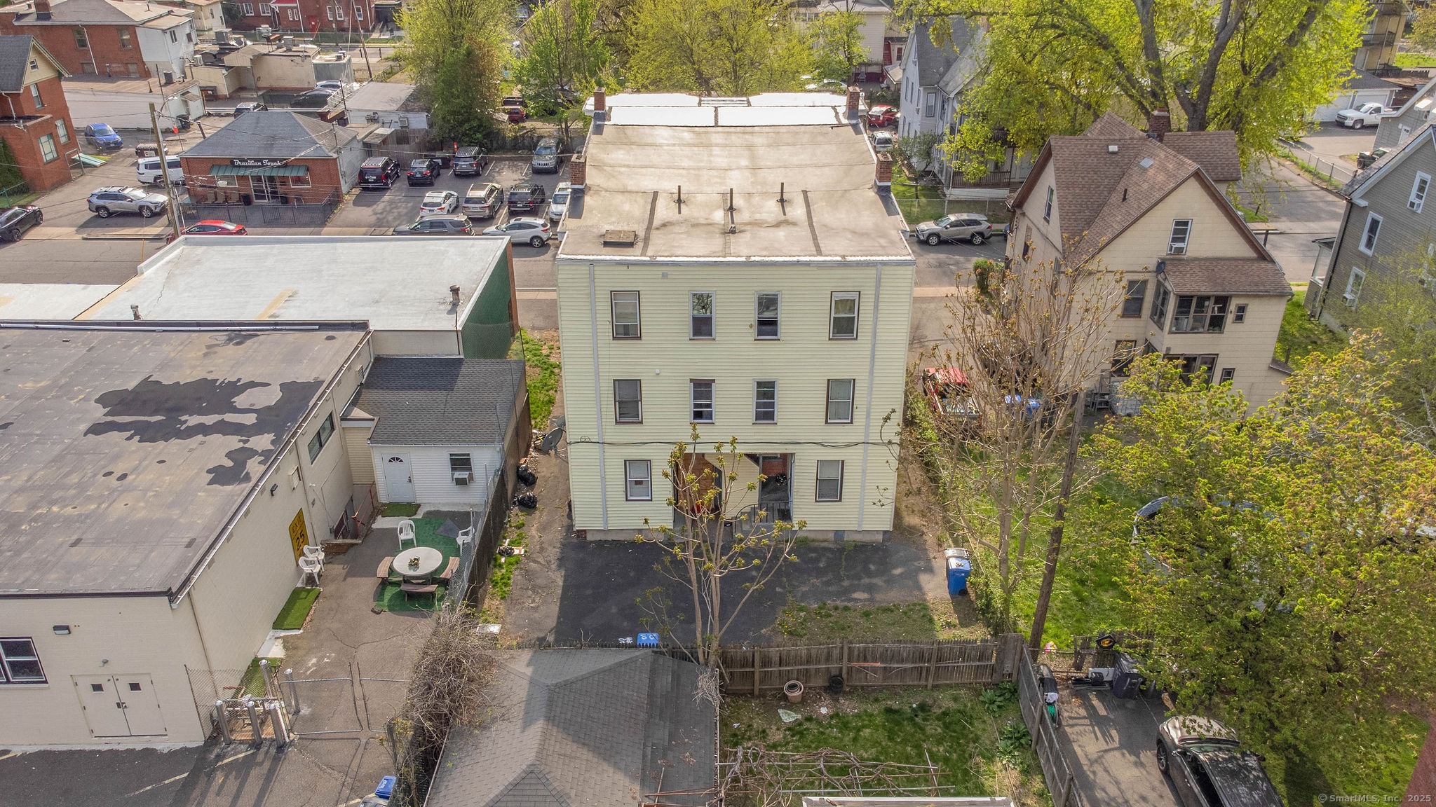 18 South Whitney Street Hartford CT 06106