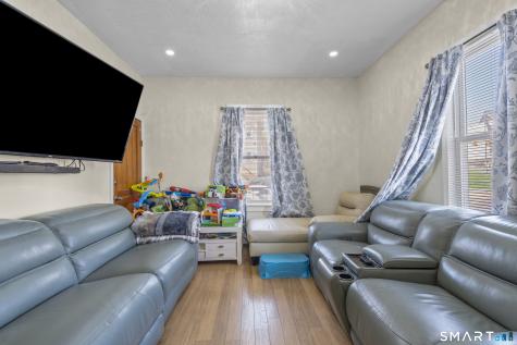15 Jubilee Street New Britain CT 06051