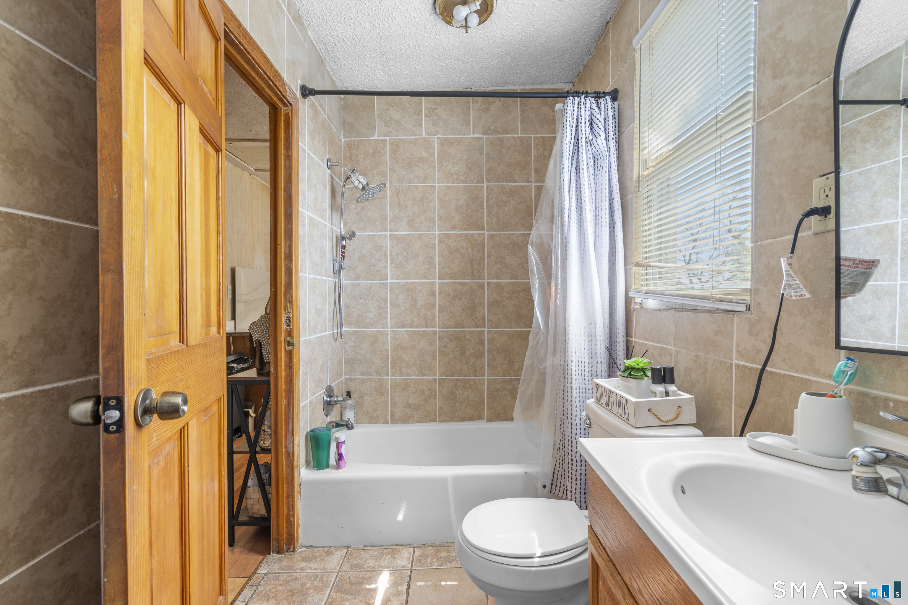 15 Jubilee Street New Britain CT 06051