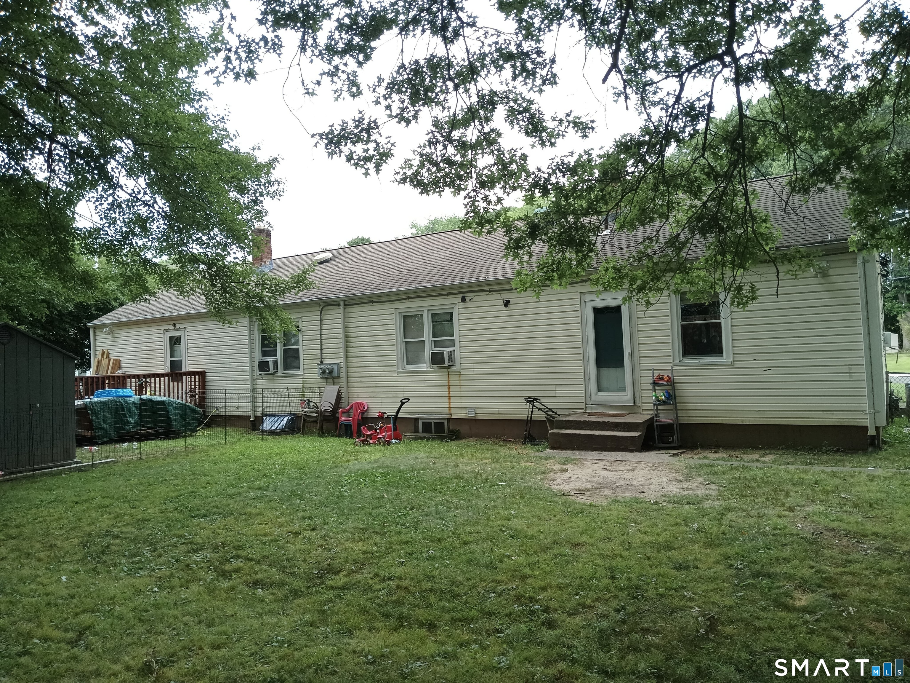 33-35 Higbie Drive East Hartford CT 06108